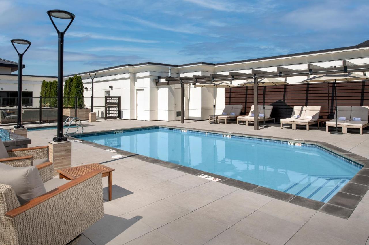 Silver Cloud Hotel Tacoma At Point Ruston Waterfront מראה חיצוני תמונה