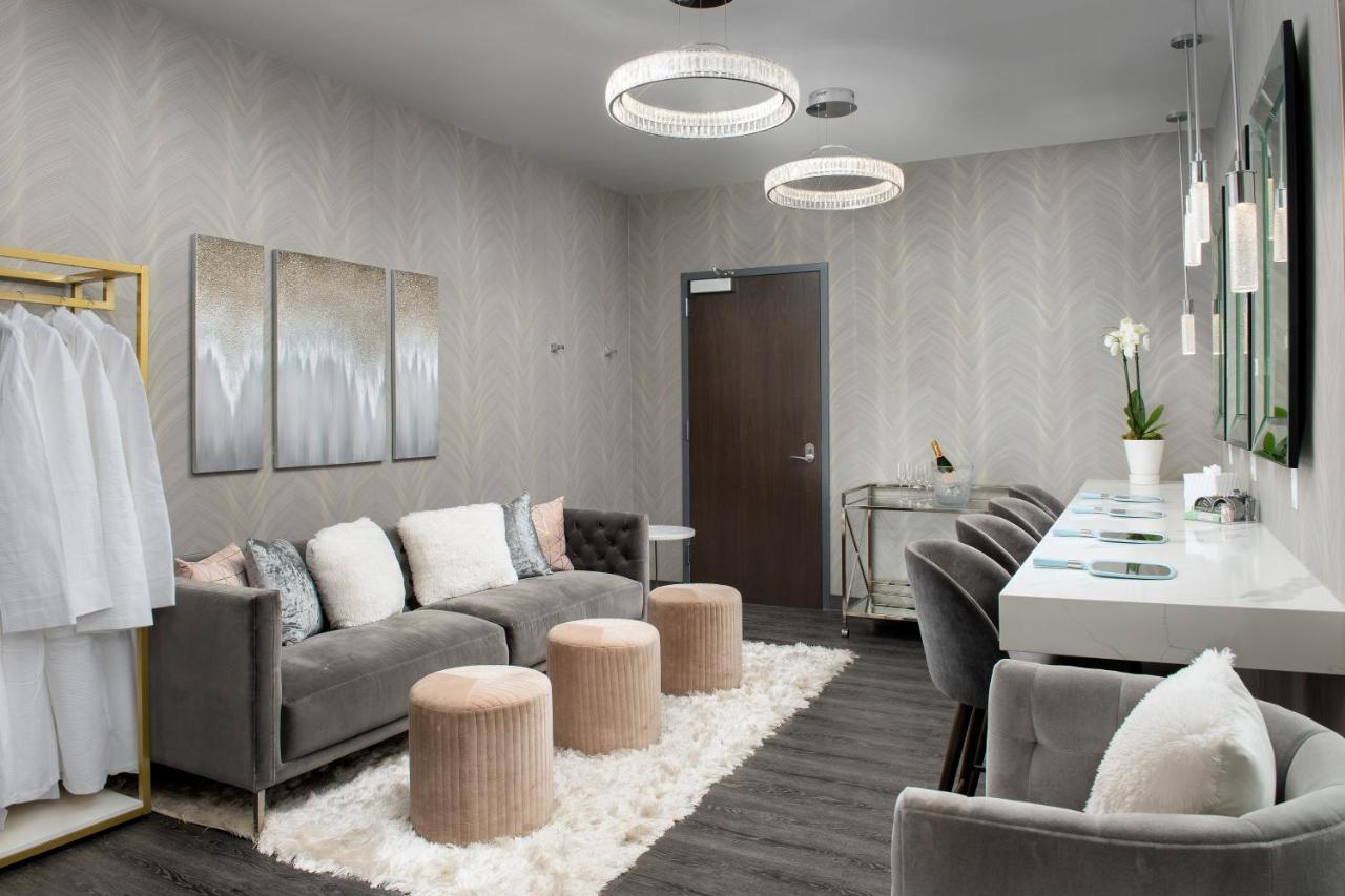 Silver Cloud Hotel Tacoma At Point Ruston Waterfront מראה חיצוני תמונה