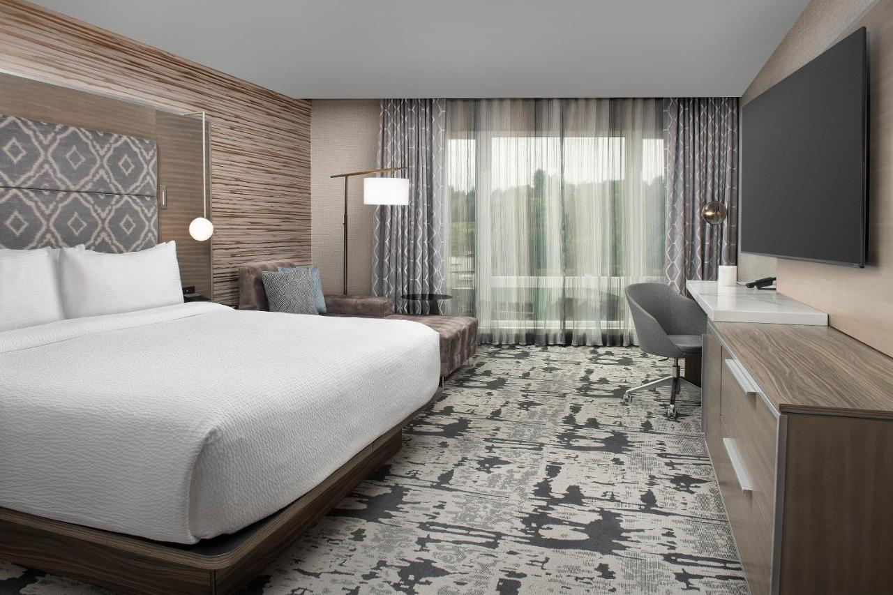Silver Cloud Hotel Tacoma At Point Ruston Waterfront מראה חיצוני תמונה