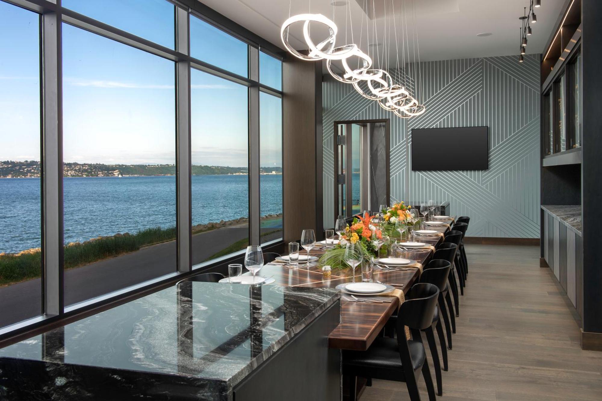 Silver Cloud Hotel Tacoma At Point Ruston Waterfront מראה חיצוני תמונה