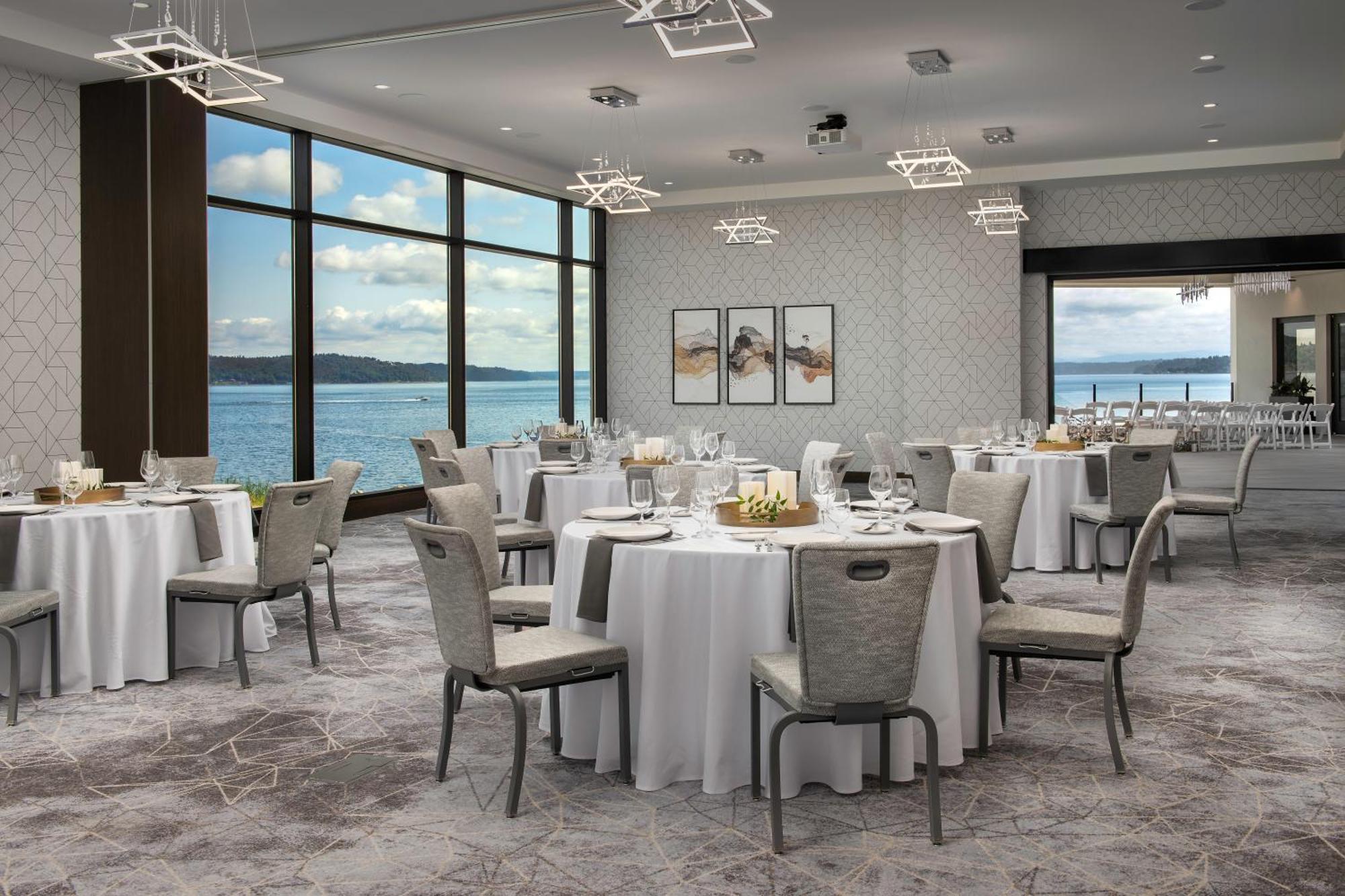 Silver Cloud Hotel Tacoma At Point Ruston Waterfront מראה חיצוני תמונה