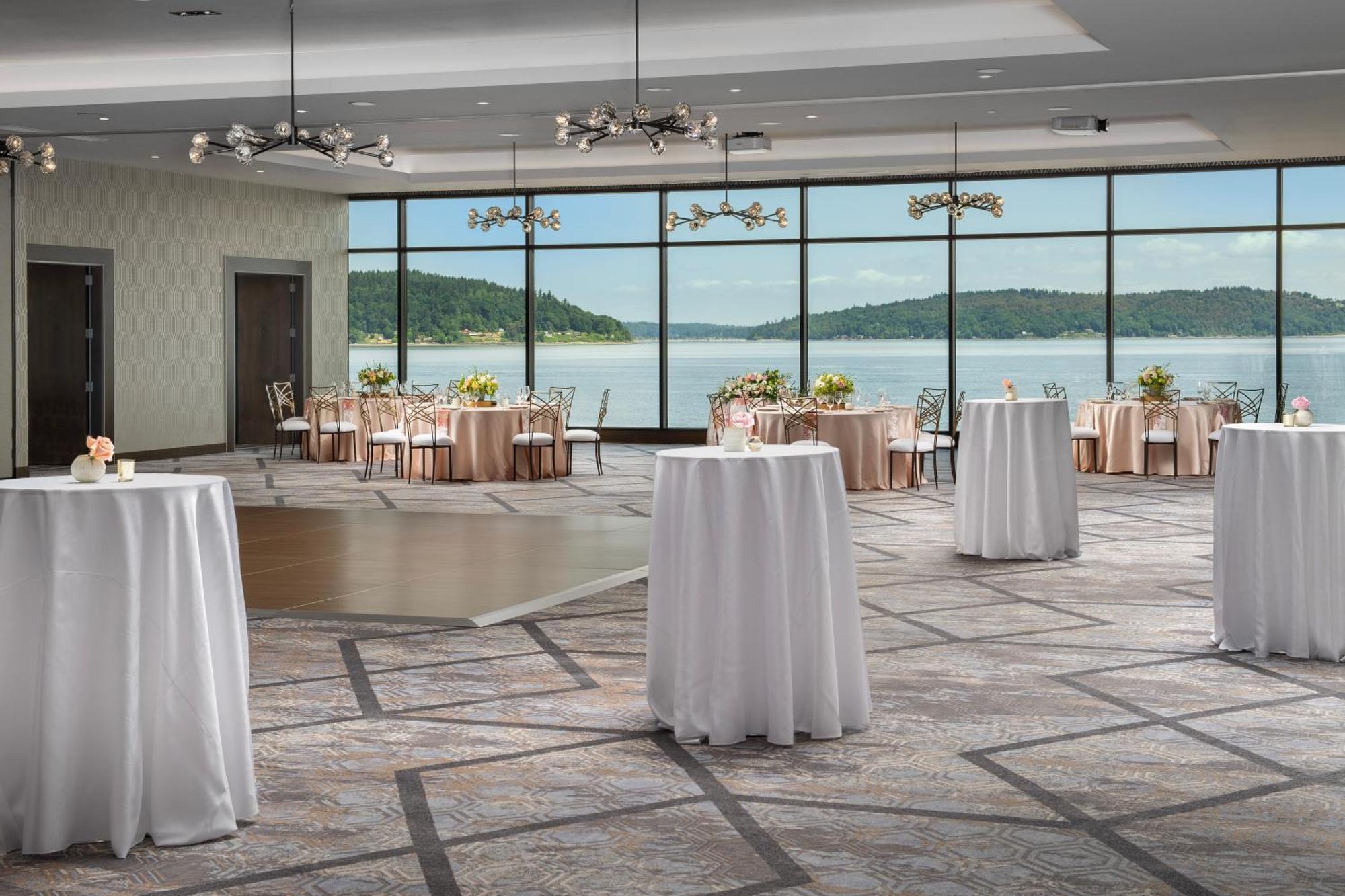 Silver Cloud Hotel Tacoma At Point Ruston Waterfront מראה חיצוני תמונה